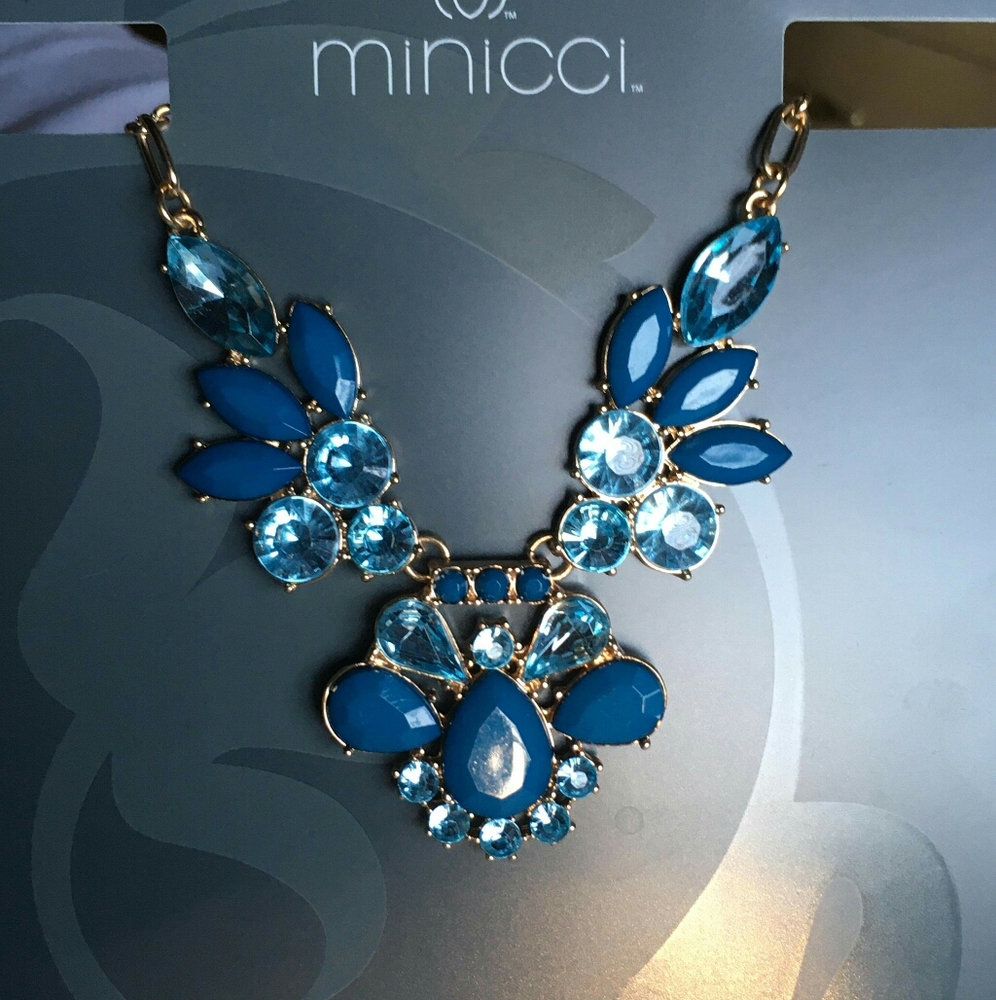 Necklace - Picture 2 of 5